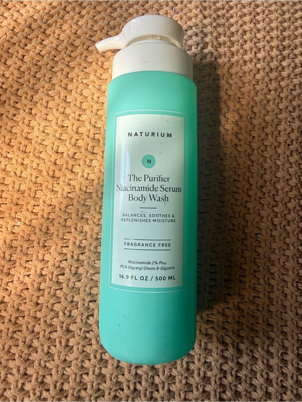 Naturium The Purifier Niacinamide Serum Body Wash — Teal Body Cleanser